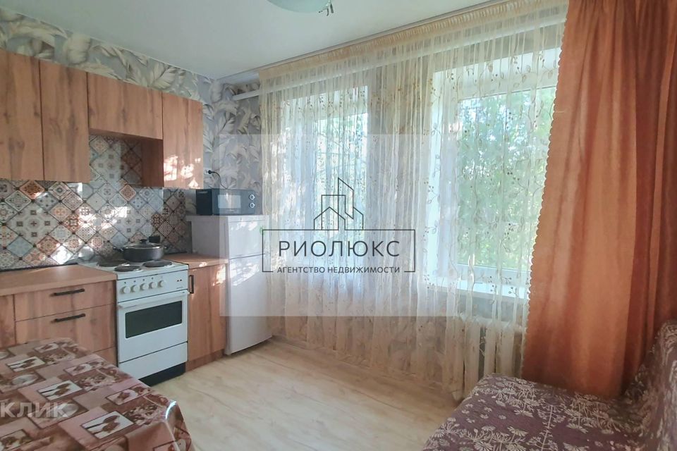 Продаётся 1-комнатная квартира, 38 м²