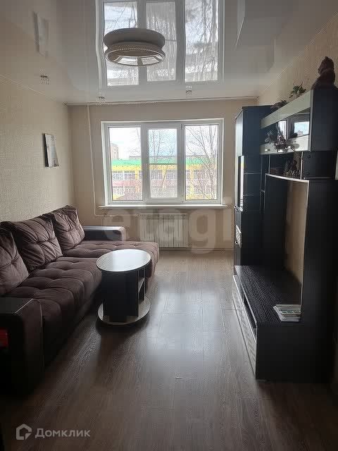 Продаётся 3-комнатная квартира, 58.8 м²