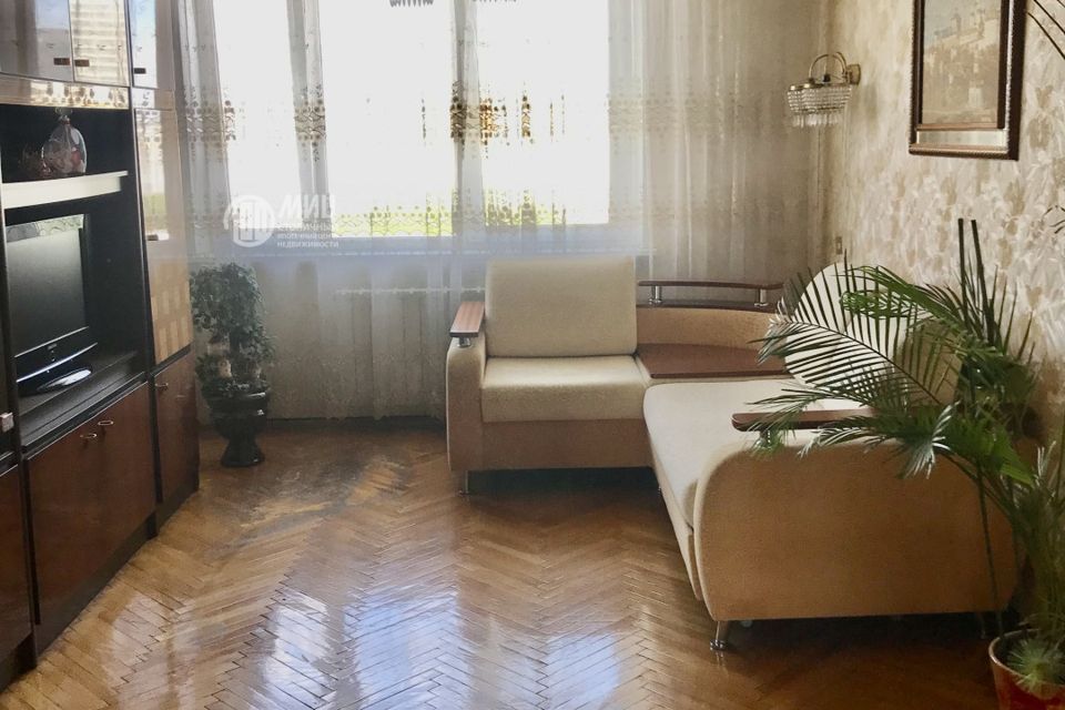 Продаётся 3-комнатная квартира, 63.5 м²