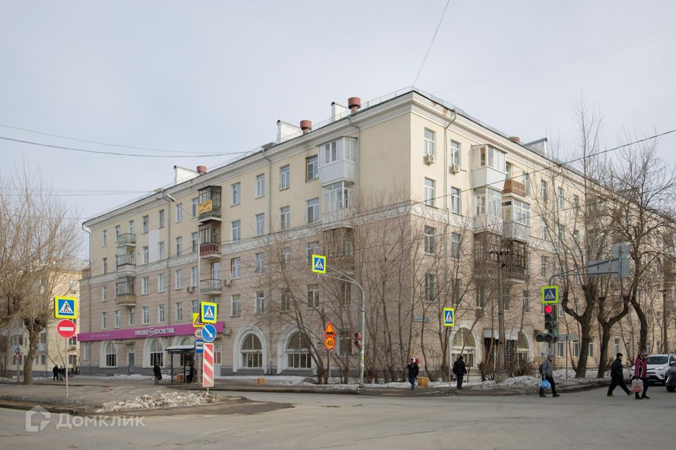 Продаётся 4-комнатная квартира, 85.8 м²