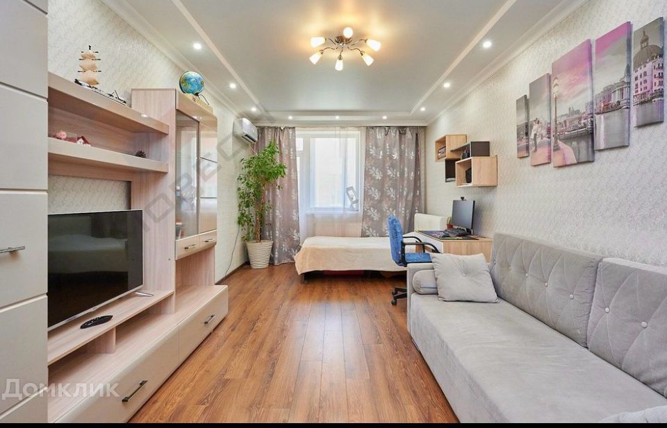Продаётся 1-комнатная квартира, 52.2 м²