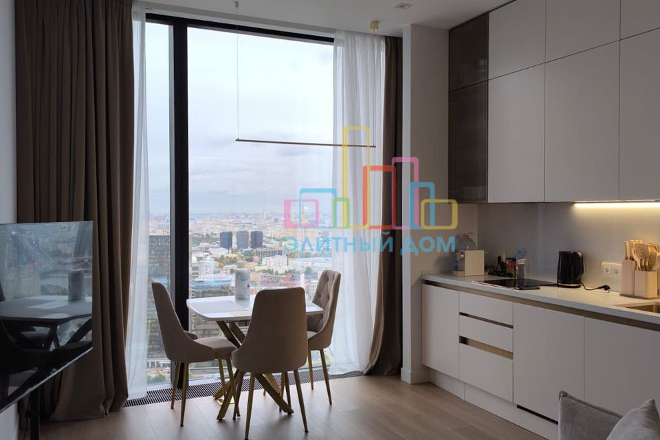 Сдаётся 1-комнатная квартира, 50 м²