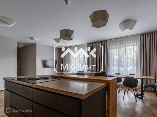 Продаётся 4-комнатная квартира, 103.6 м²