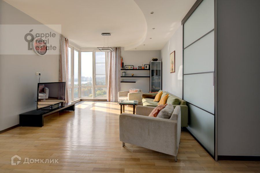 Сдаётся 4-комнатная квартира, 154 м²