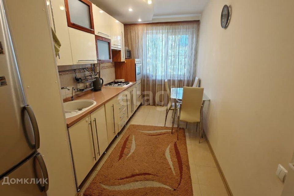 Продаётся 3-комнатная квартира, 63.5 м²