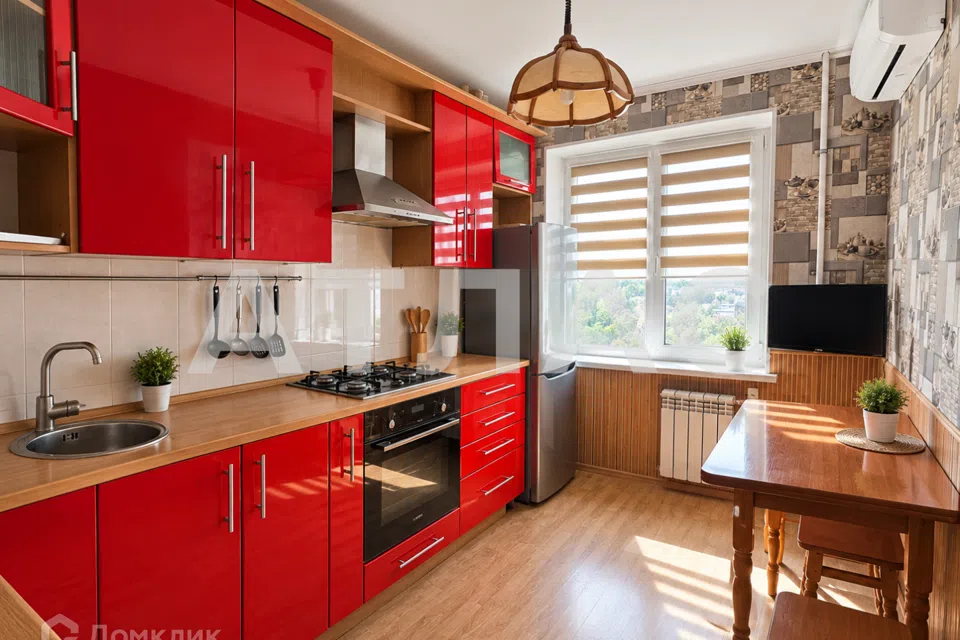 Продаётся 3-комнатная квартира, 62.4 м²