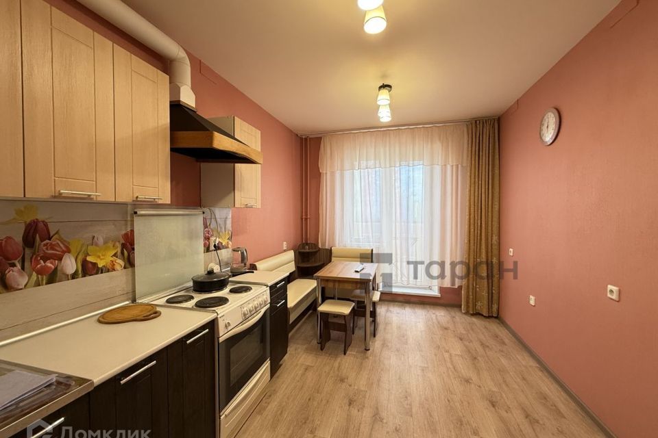 Сдаётся 1-комнатная квартира, 38 м²