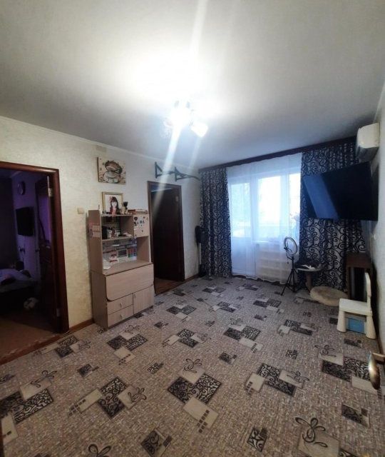 Продаётся 3-комнатная квартира, 48 м²