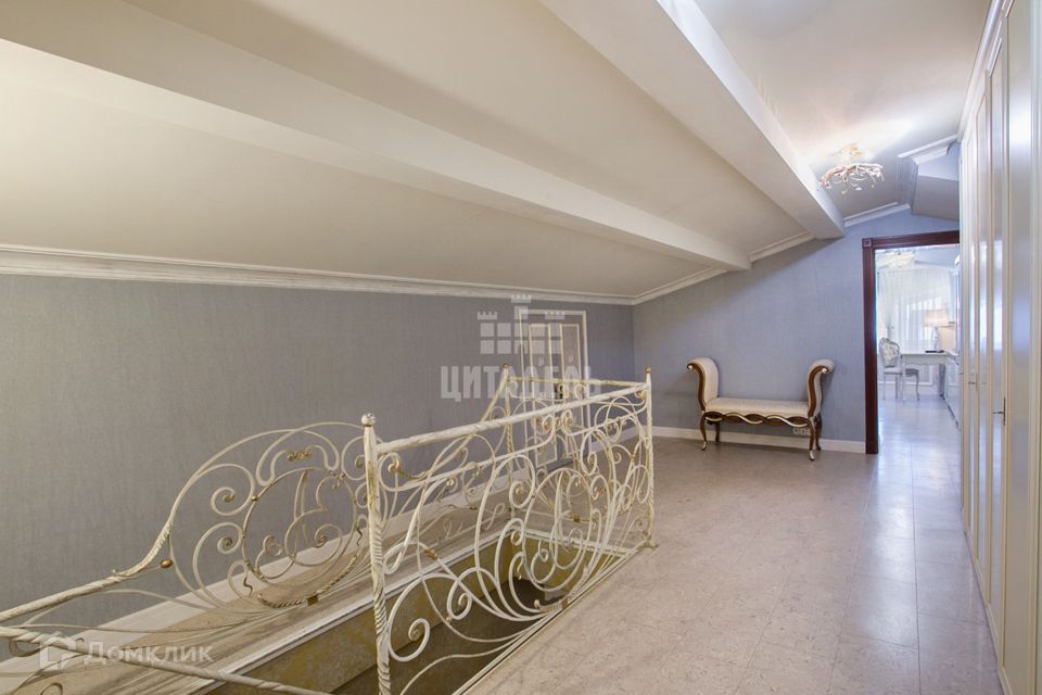 Продаётся 3-комнатная квартира, 140 м²
