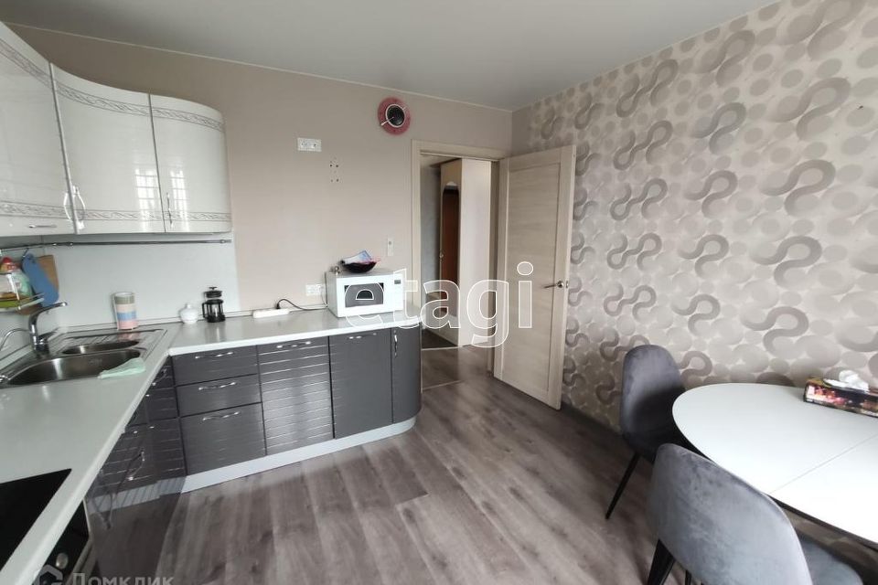 Сдаётся 1-комнатная квартира, 40 м²