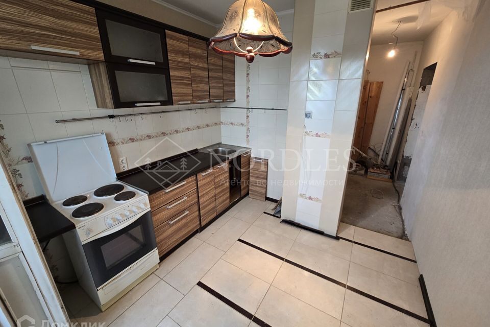 Продаётся 1-комнатная квартира, 42.3 м²