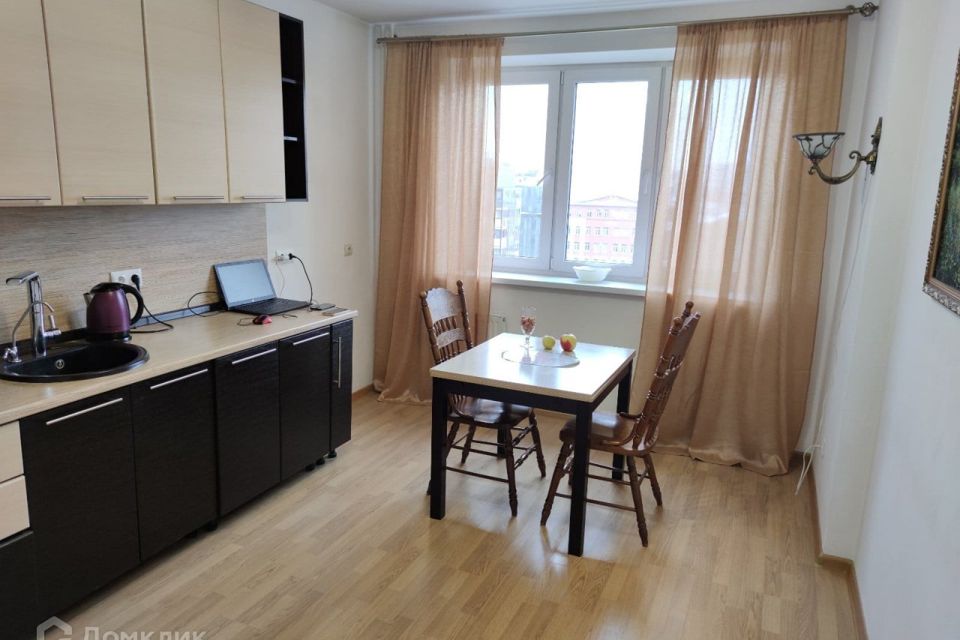 Продаётся 2-комнатная квартира, 61.1 м²