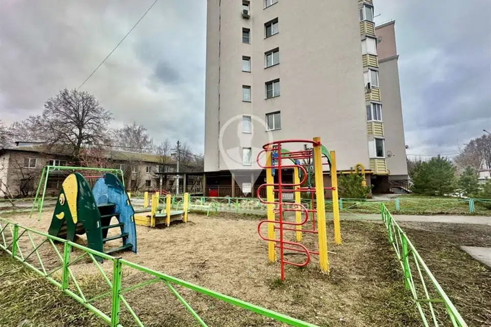 Продаётся 2-комнатная квартира, 69 м²