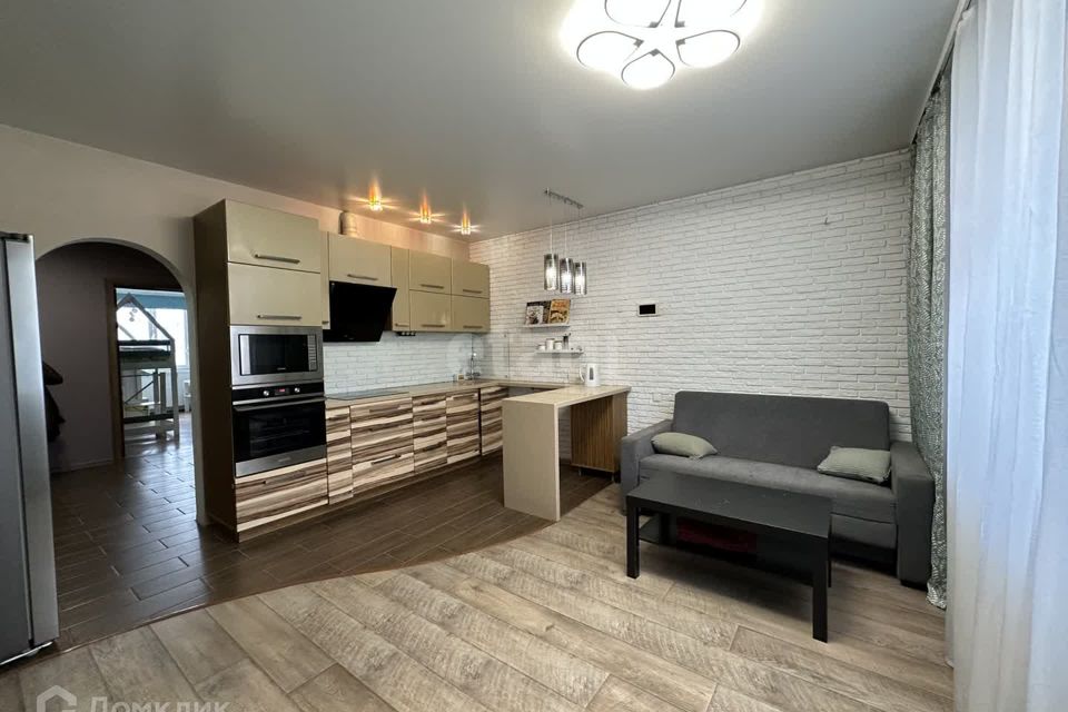 Продаётся 2-комнатная квартира, 62.6 м²