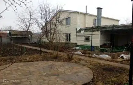 Продаётся 2-этажный дом, 200 м²