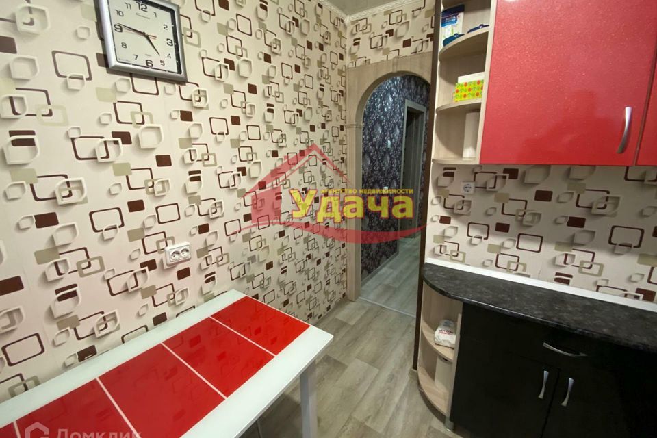 Продаётся 2-комнатная квартира, 43.8 м²