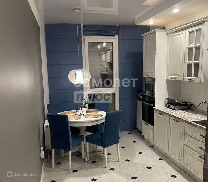 Продаётся 2-комнатная квартира, 62.7 м²