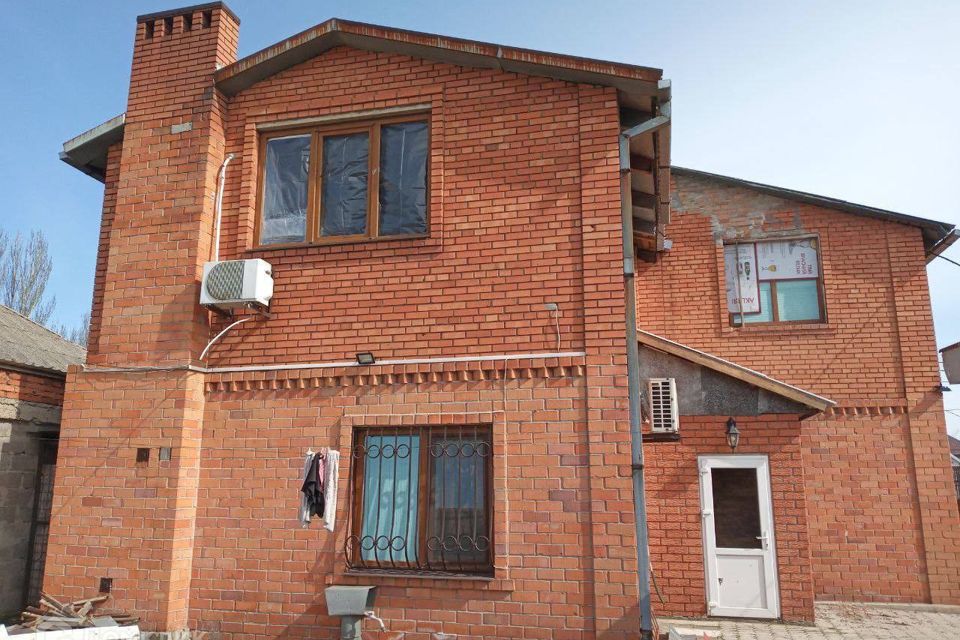 Продаётся 2-этажный дом, 176.8 м²