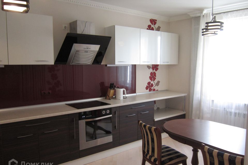 Сдаётся 3-комнатная квартира, 87 м²