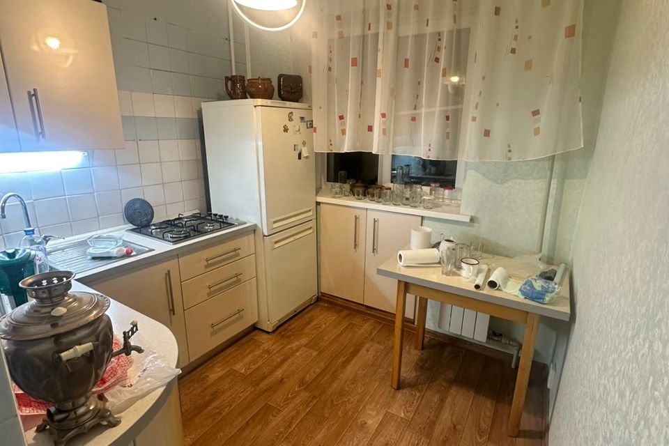 Продаётся 3-комнатная квартира, 56.6 м²