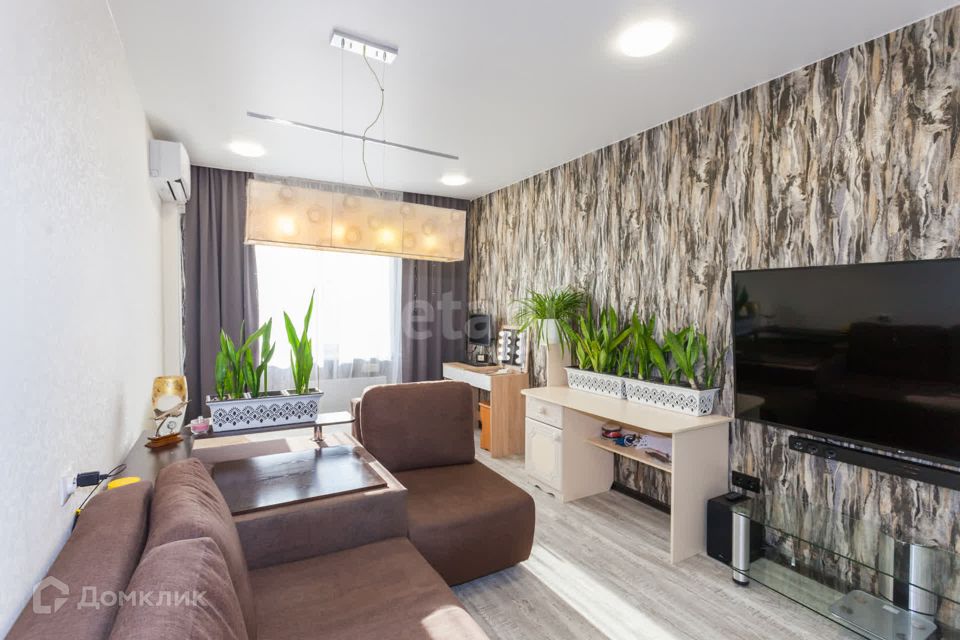 Продаётся 2-комнатная квартира, 70.2 м²