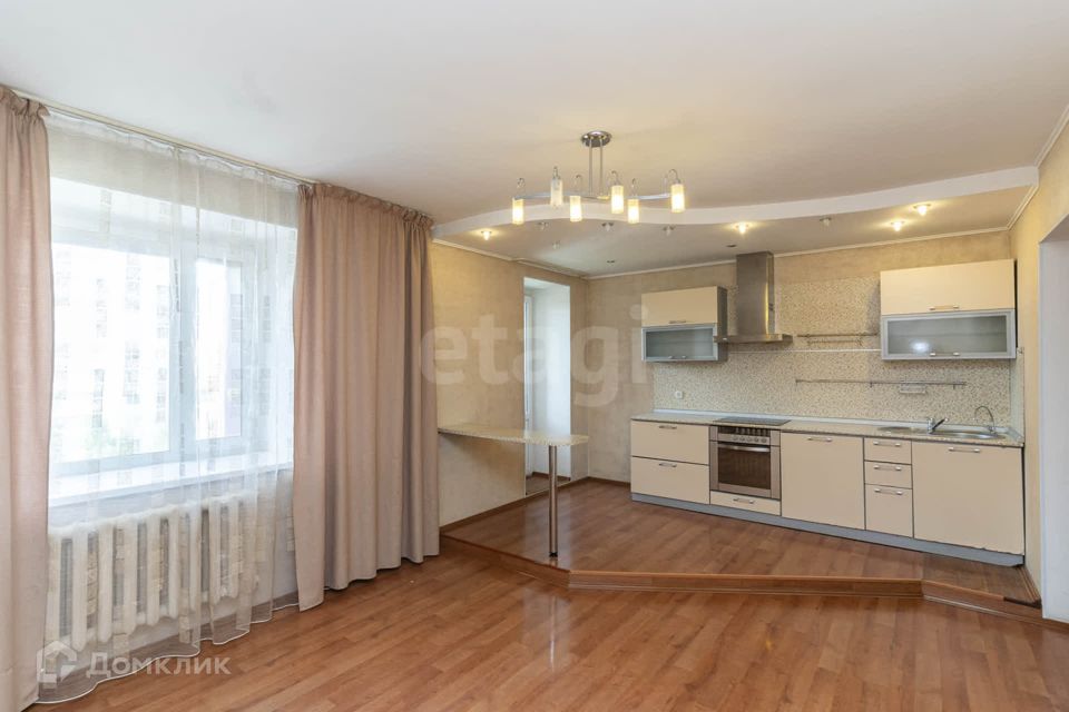 Продаётся 2-комнатная квартира, 61.2 м²