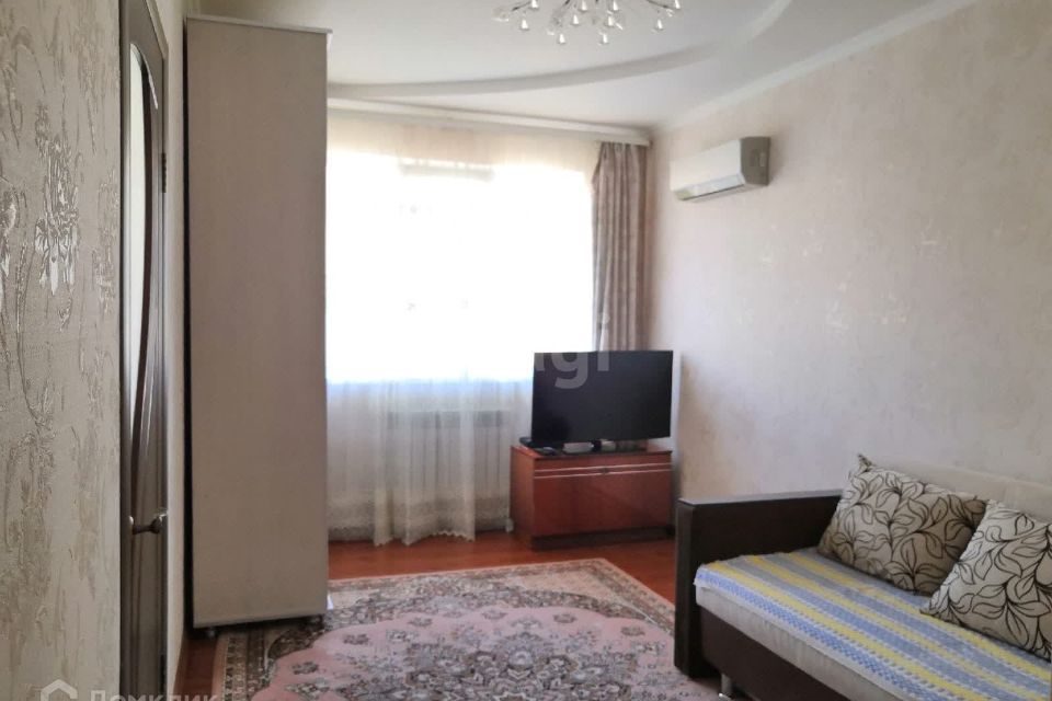 Продаётся 1-комнатная квартира, 32.7 м²
