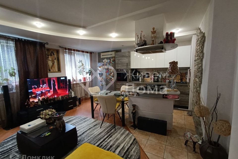 Продаётся 3-комнатная квартира, 64 м²