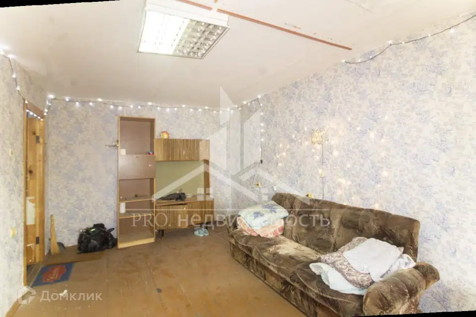 Продаётся комната в 10-комн. квартире, 17.6 м²