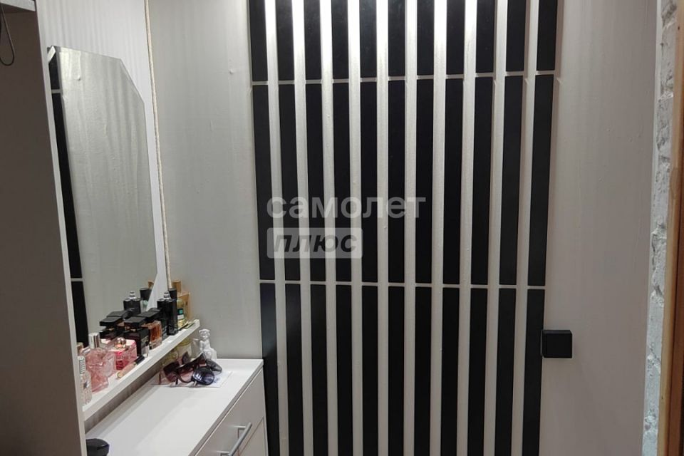Продаётся 2-комнатная квартира, 42.1 м²