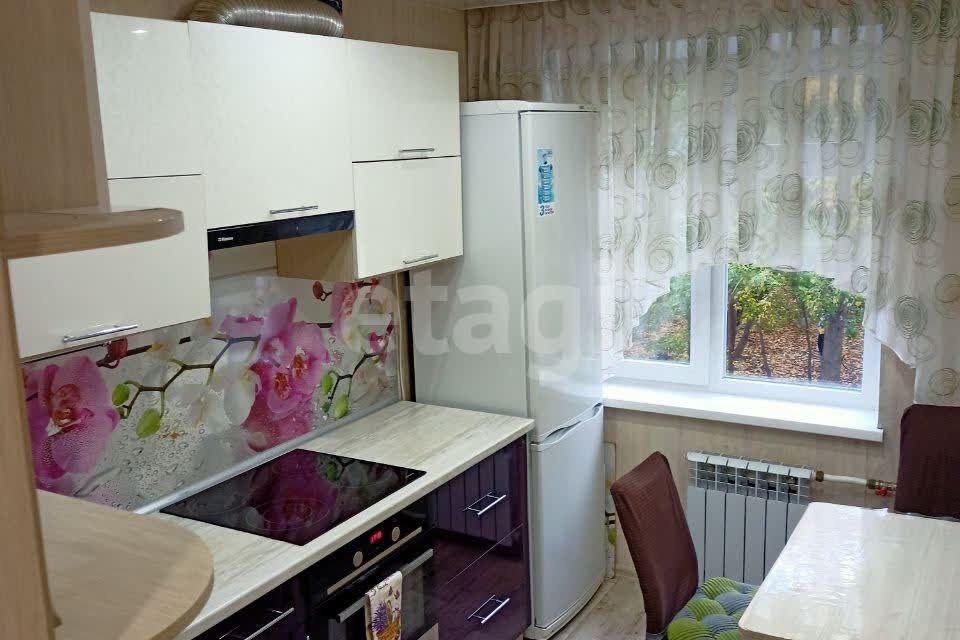 Продаётся 3-комнатная квартира, 61.4 м²
