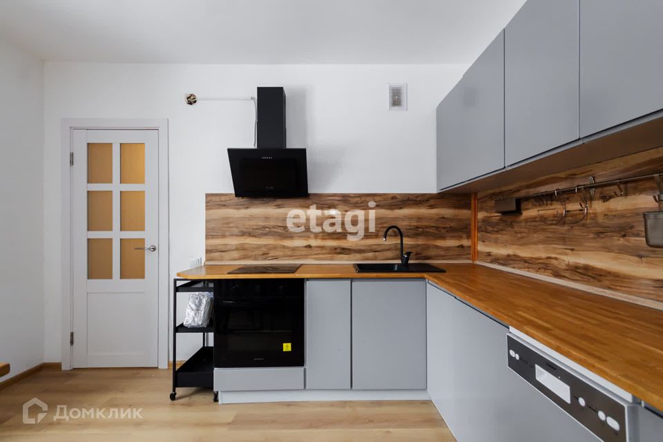 Продаётся 2-комнатная квартира, 50.2 м²