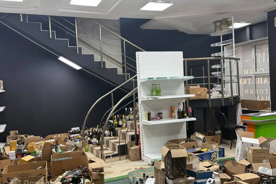 Сдаётся торговое помещение, 338.1 м²