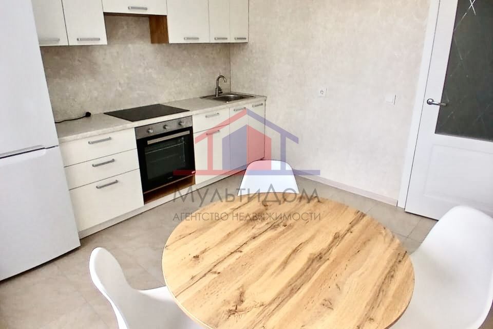 Сдаётся 1-комнатная квартира, 47 м²