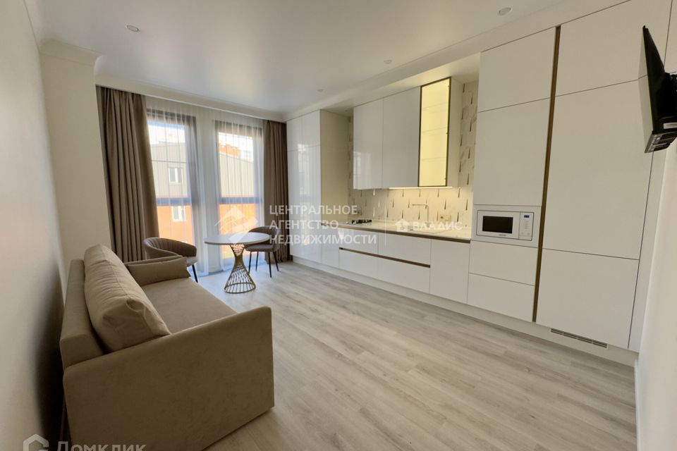 Сдаётся 1-комнатная квартира, 55 м²