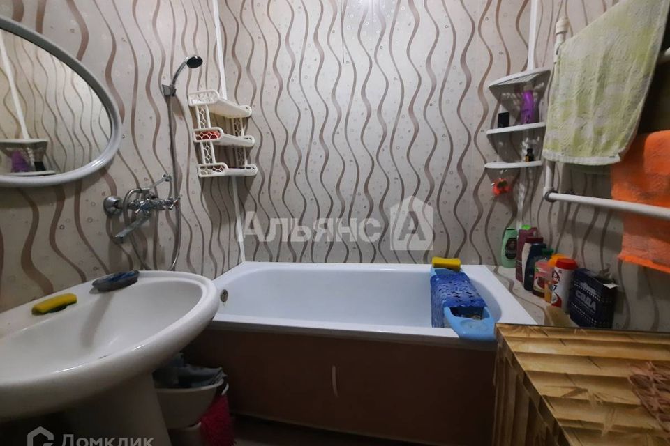 Продаётся 3-комнатная квартира, 60.8 м²