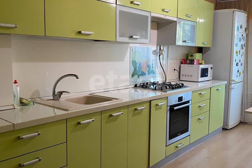 Продаётся 4-комнатная квартира, 78.3 м²