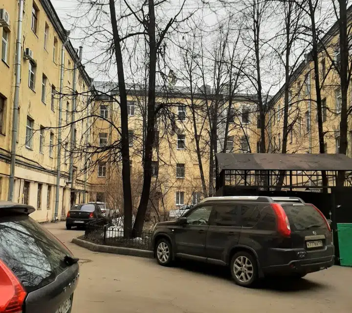 Продаётся 2-комнатная квартира, 98.5 м²