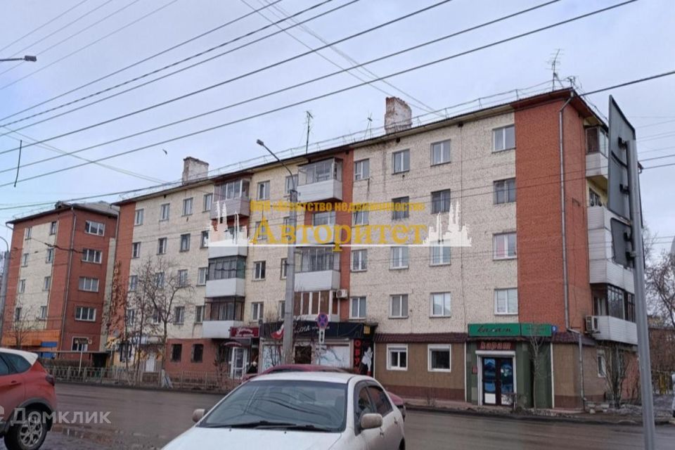 Продаётся 3-комнатная квартира, 60 м²