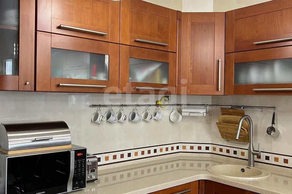 Продаётся 3-комнатная квартира, 90 м²