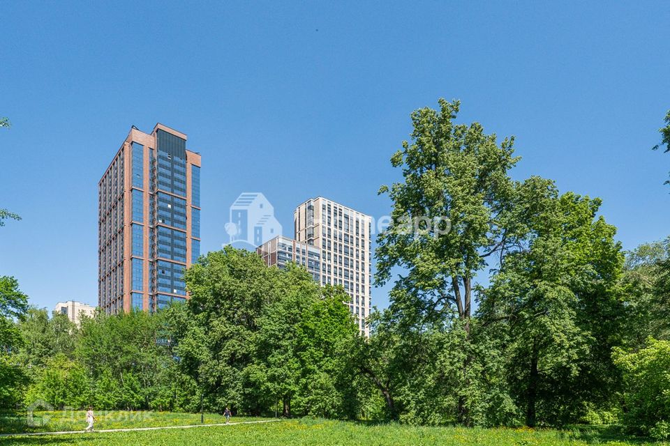 Продаётся 4-комнатная квартира, 101.4 м²