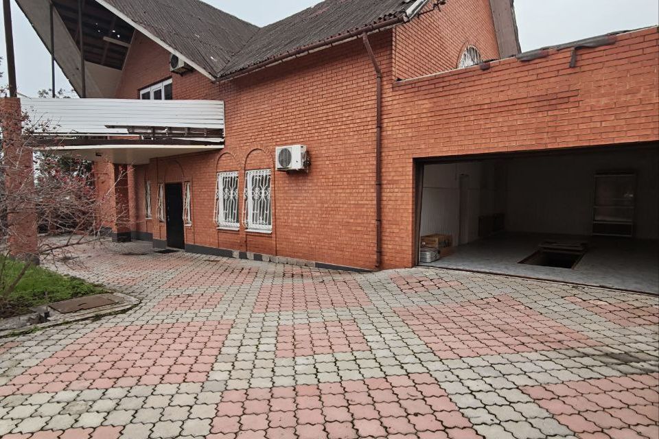 Продаётся 2-этажный дом, 258.1 м²