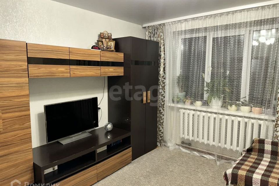 Продаётся 4-комнатная квартира, 70.4 м²