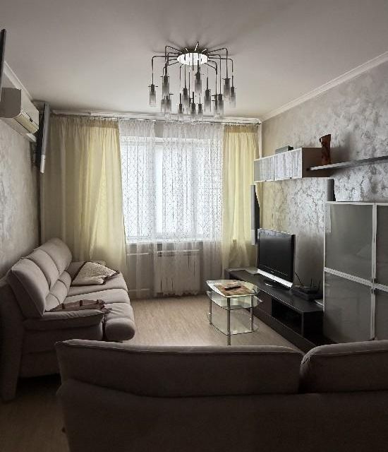 Сдаётся 2-комнатная квартира, 69.3 м²