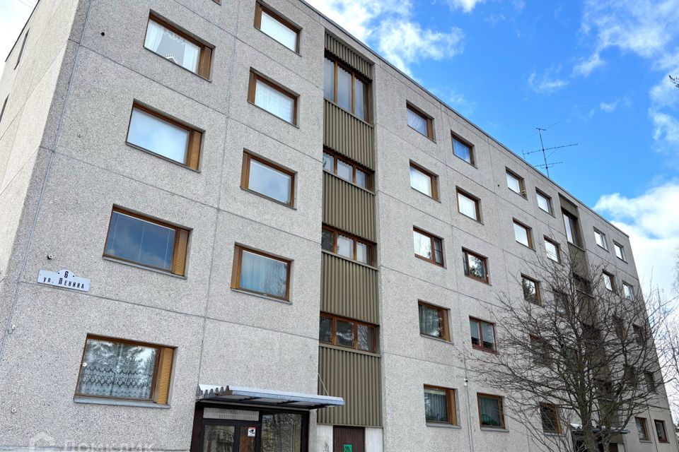 Продаётся 3-комнатная квартира, 63.3 м²