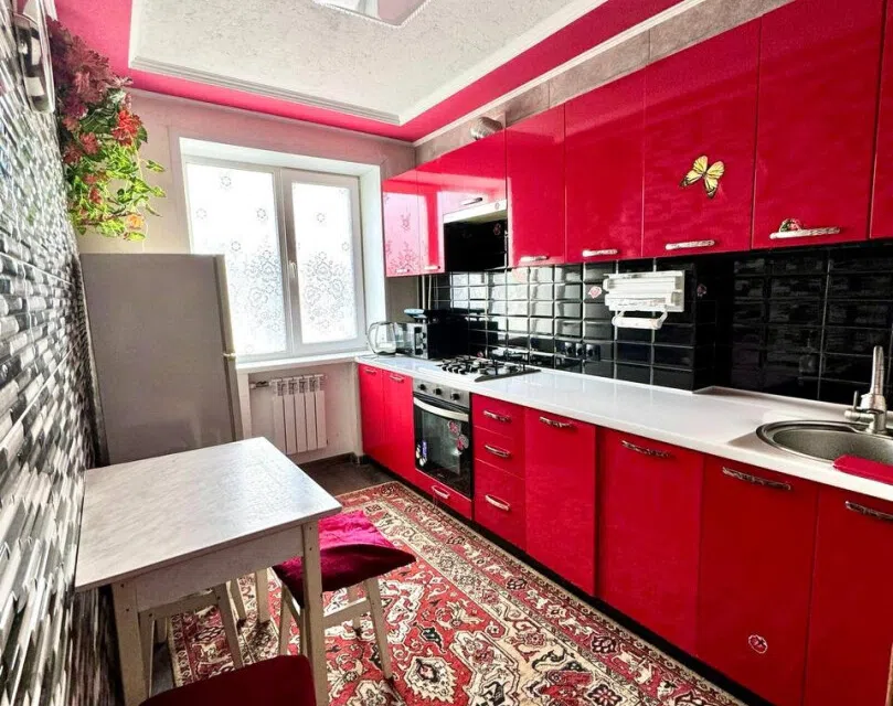 Продаётся 3-комнатная квартира, 65 м²