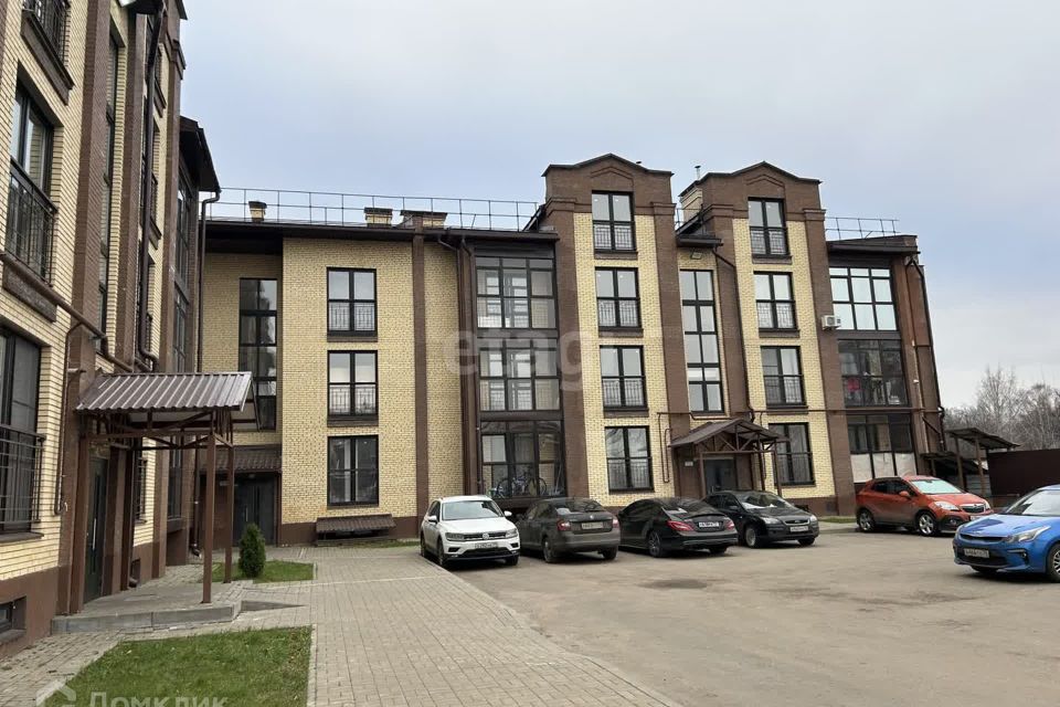 Продаётся 3-комнатная квартира, 87 м²
