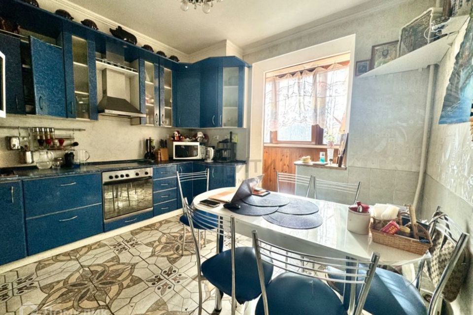 Продаётся 4-комнатная квартира, 99.2 м²