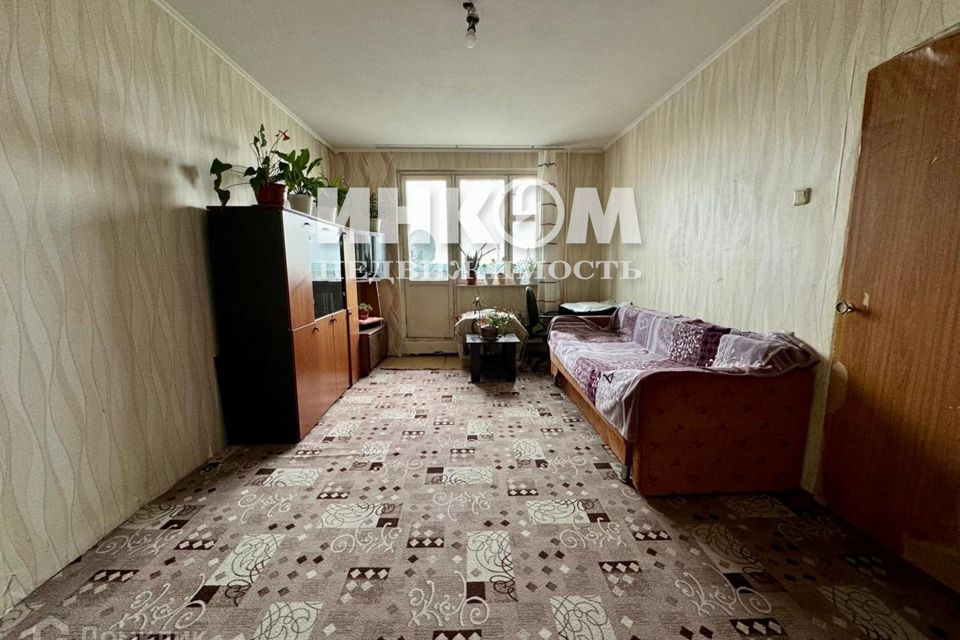 Продаётся 1-комнатная квартира, 37.8 м²