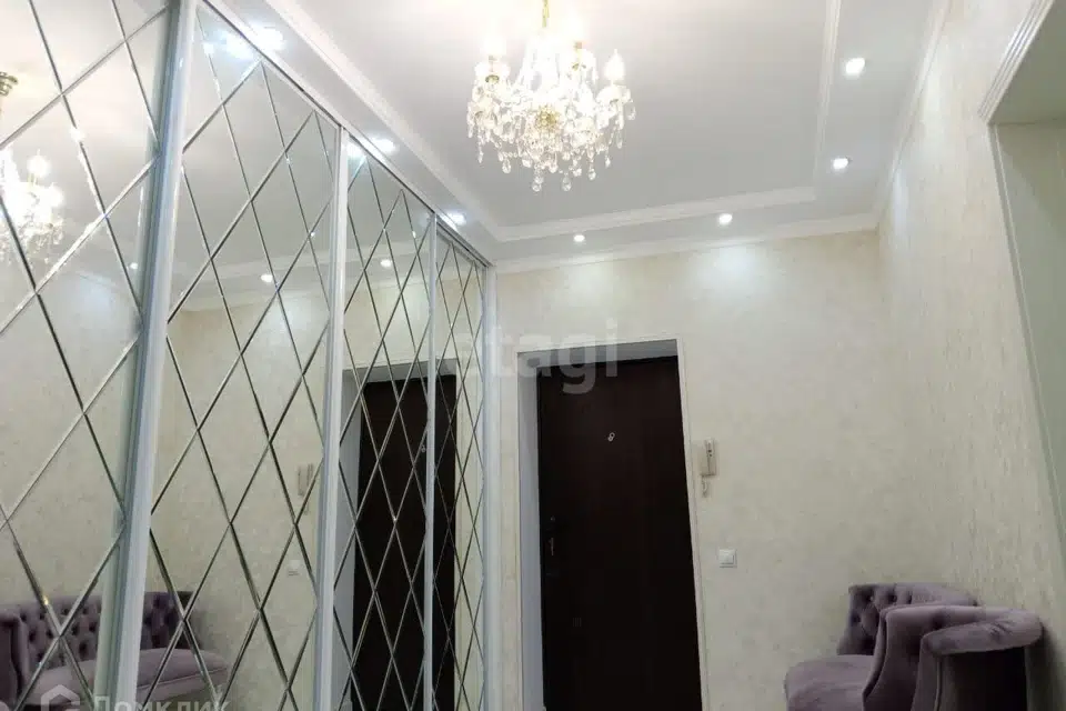 Продаётся 2-комнатная квартира, 66.5 м²